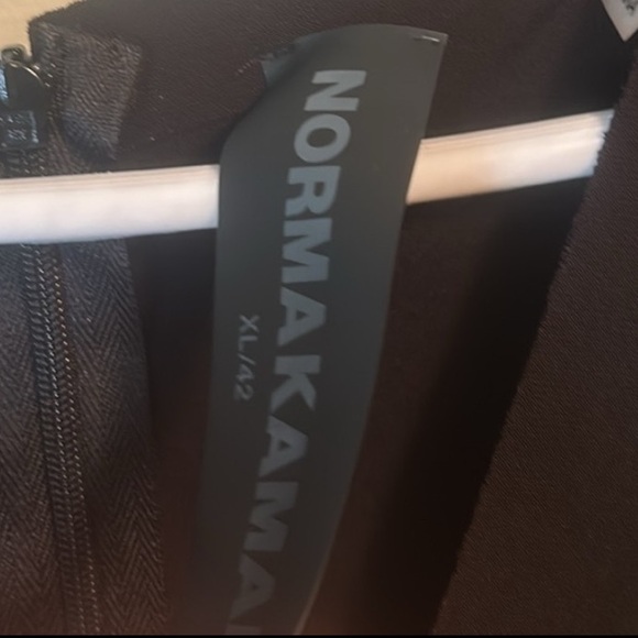 Norma Kamali Women's V Neck Longsleeve Shirred Waist Jumpsuit - Picture 12 of 16